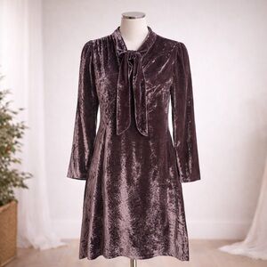 Banana Republic x Olivia Palermo Velvet Dress |Size 4P Romantic Vintage-Inspired